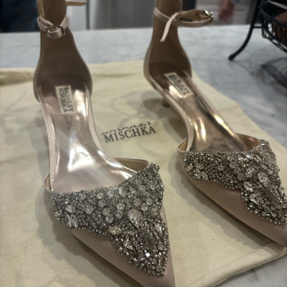 Badgley Mischa Gold, Pointed-toe embellished heels, Size 8 - Picture 4 of 8